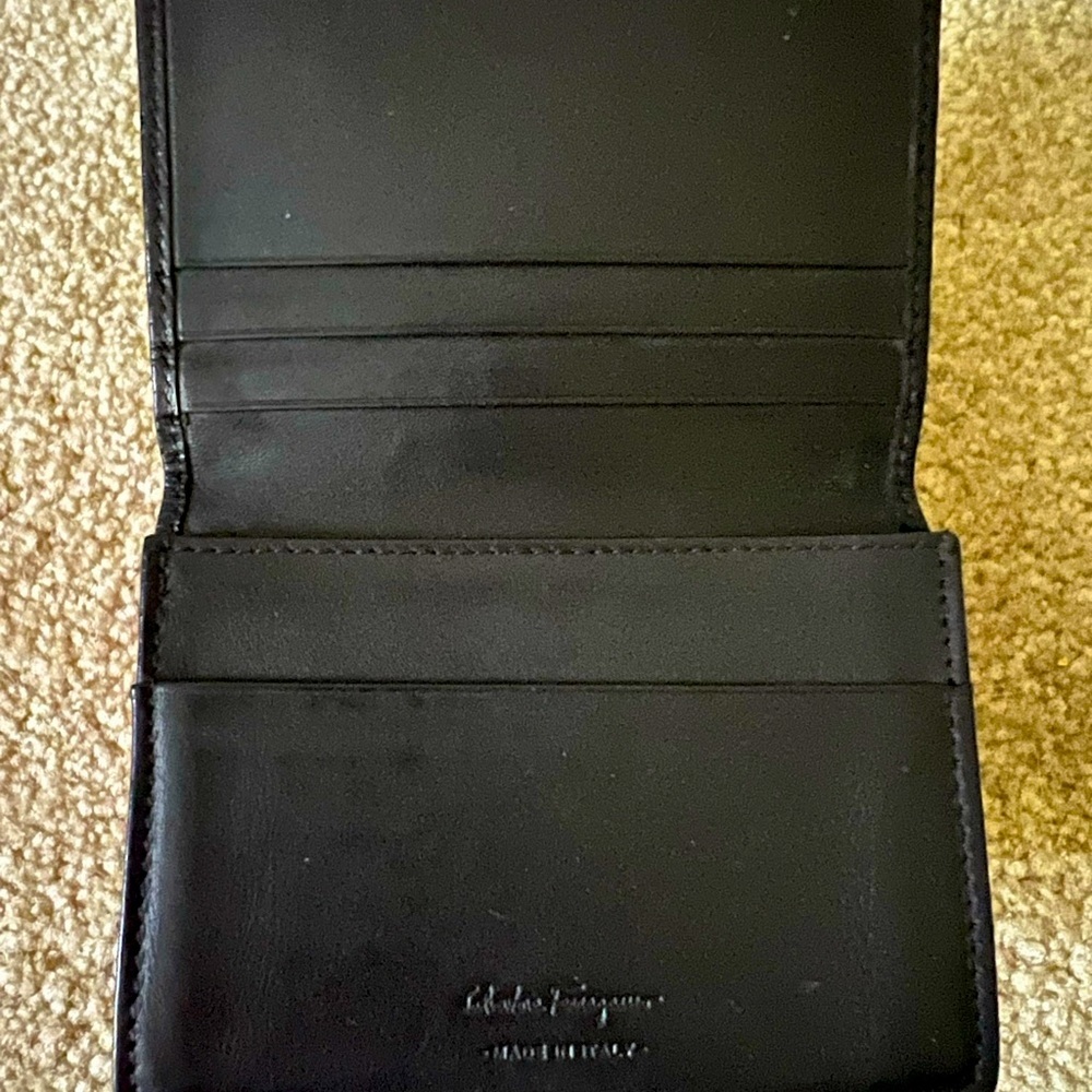 Salvatore Ferragamo Black Unisex Leather Cardholder EXCELLENT CONDITION - Picture 6 of 10